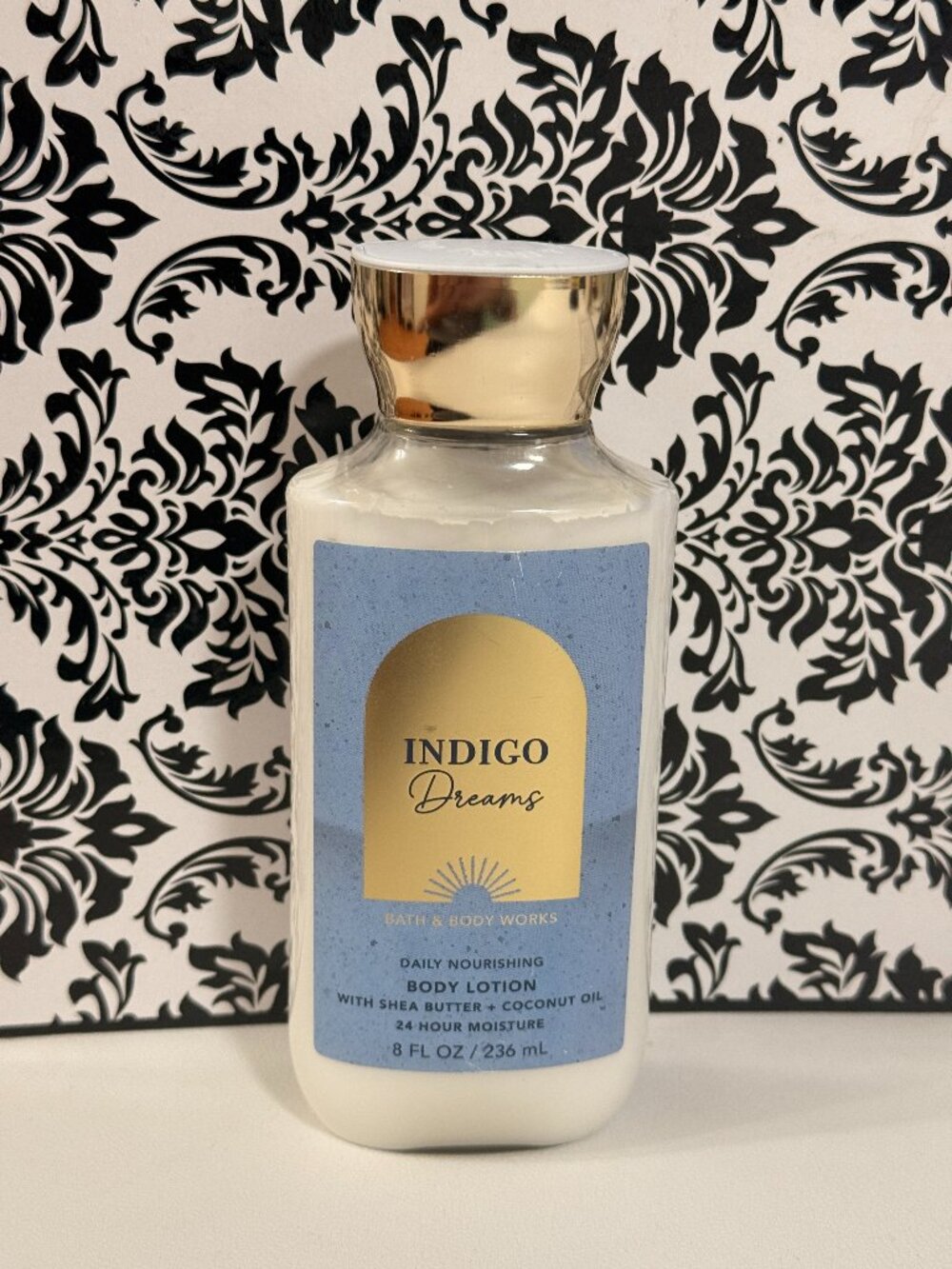 Bath & Body Works Indigo Dreams Lotion 8 oz Discontinued Rare